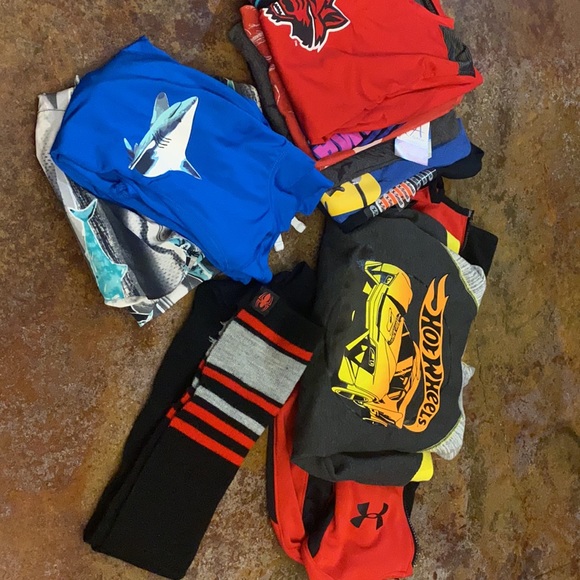 Boys Bundle 11 pieces - Picture 2 of 5